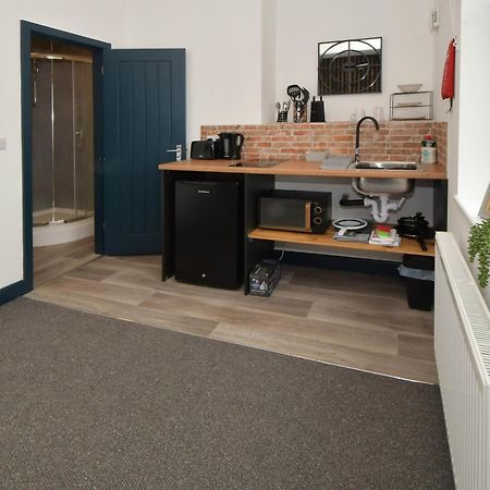 Stay At Shobnall Road Rooms And Studios Burton 外观 照片