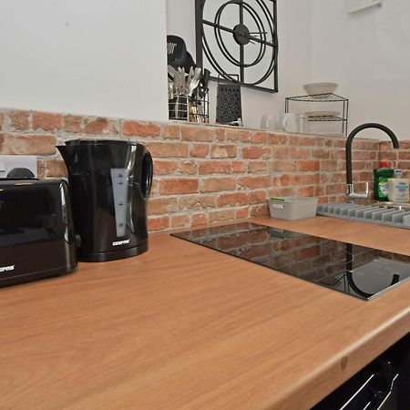 Stay At Shobnall Road Rooms And Studios Burton 外观 照片