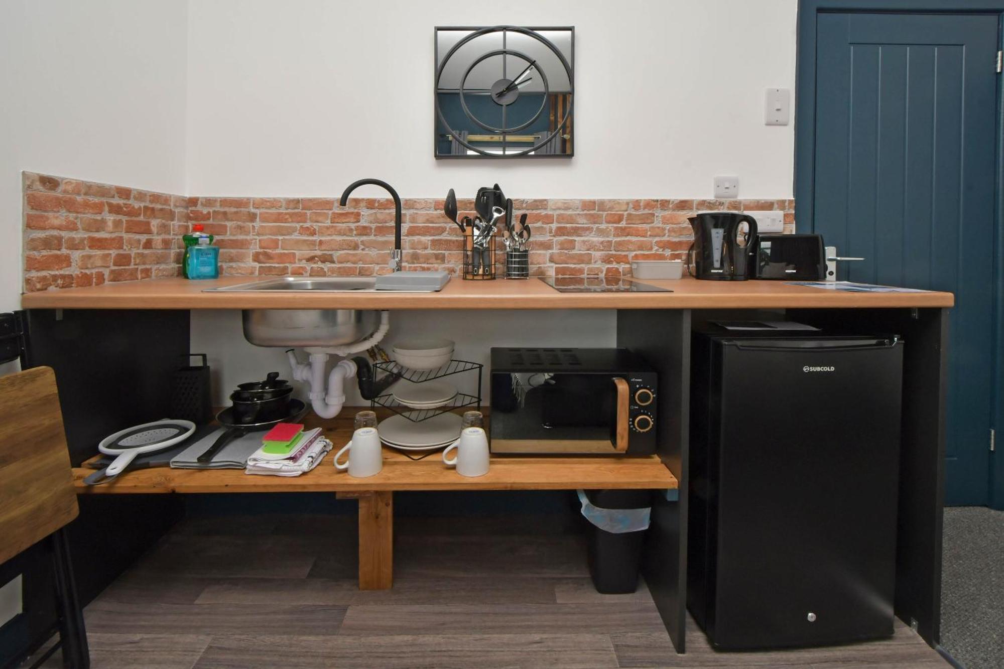 Stay At Shobnall Road Rooms And Studios Burton 外观 照片