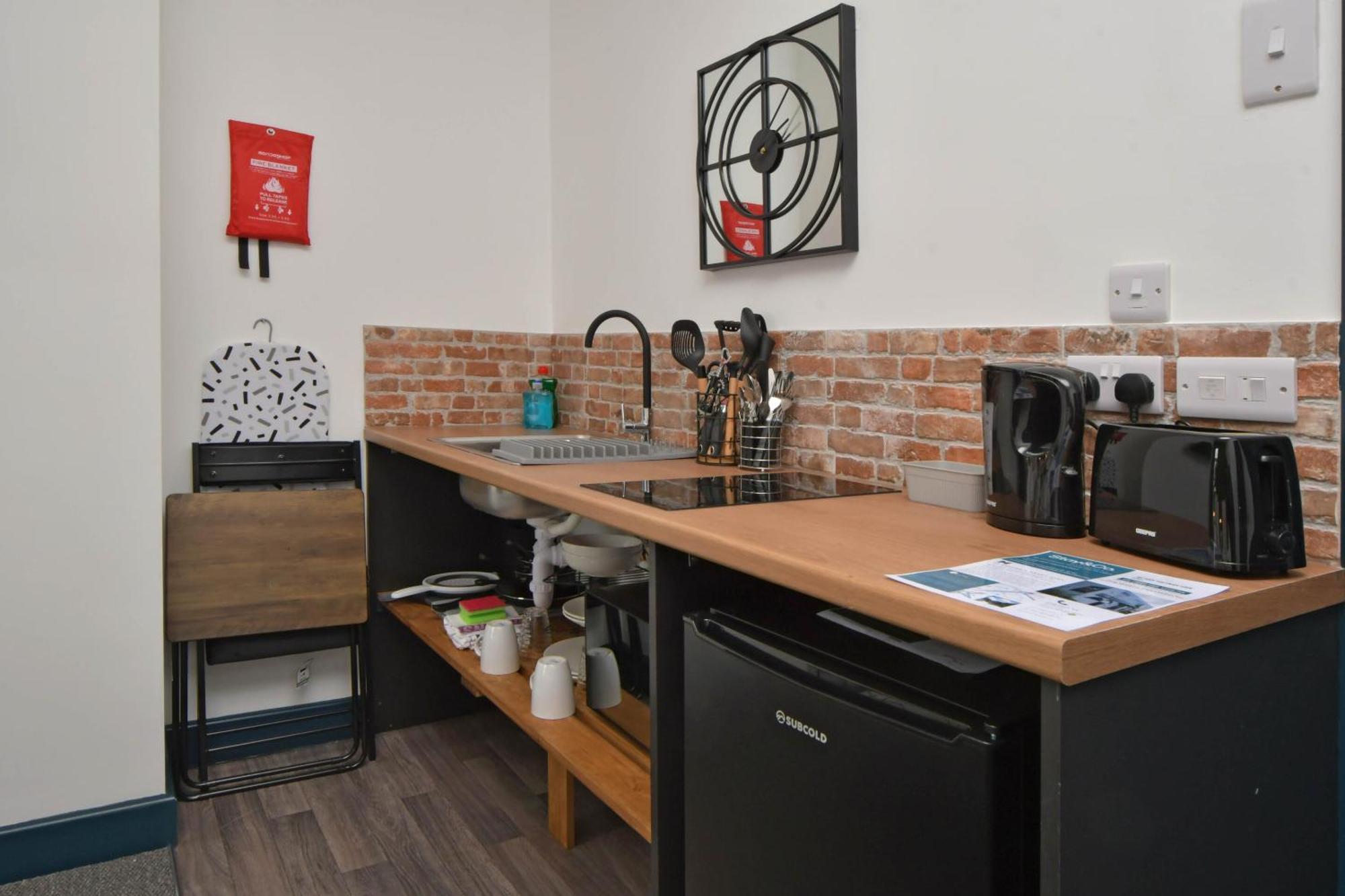 Stay At Shobnall Road Rooms And Studios Burton 外观 照片