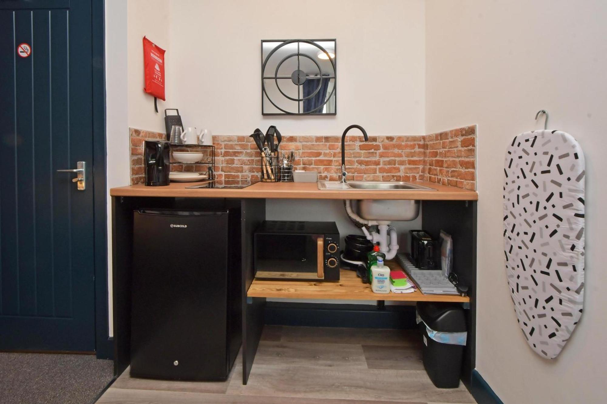 Stay At Shobnall Road Rooms And Studios Burton 外观 照片
